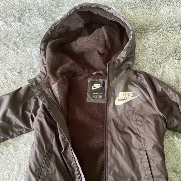 Nike Windrunner Jacket Size 3T - Picture 4 of 5